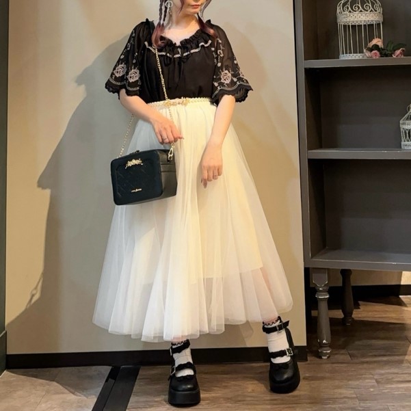 ♡ゆるっとブラウスコーデのご紹介♡