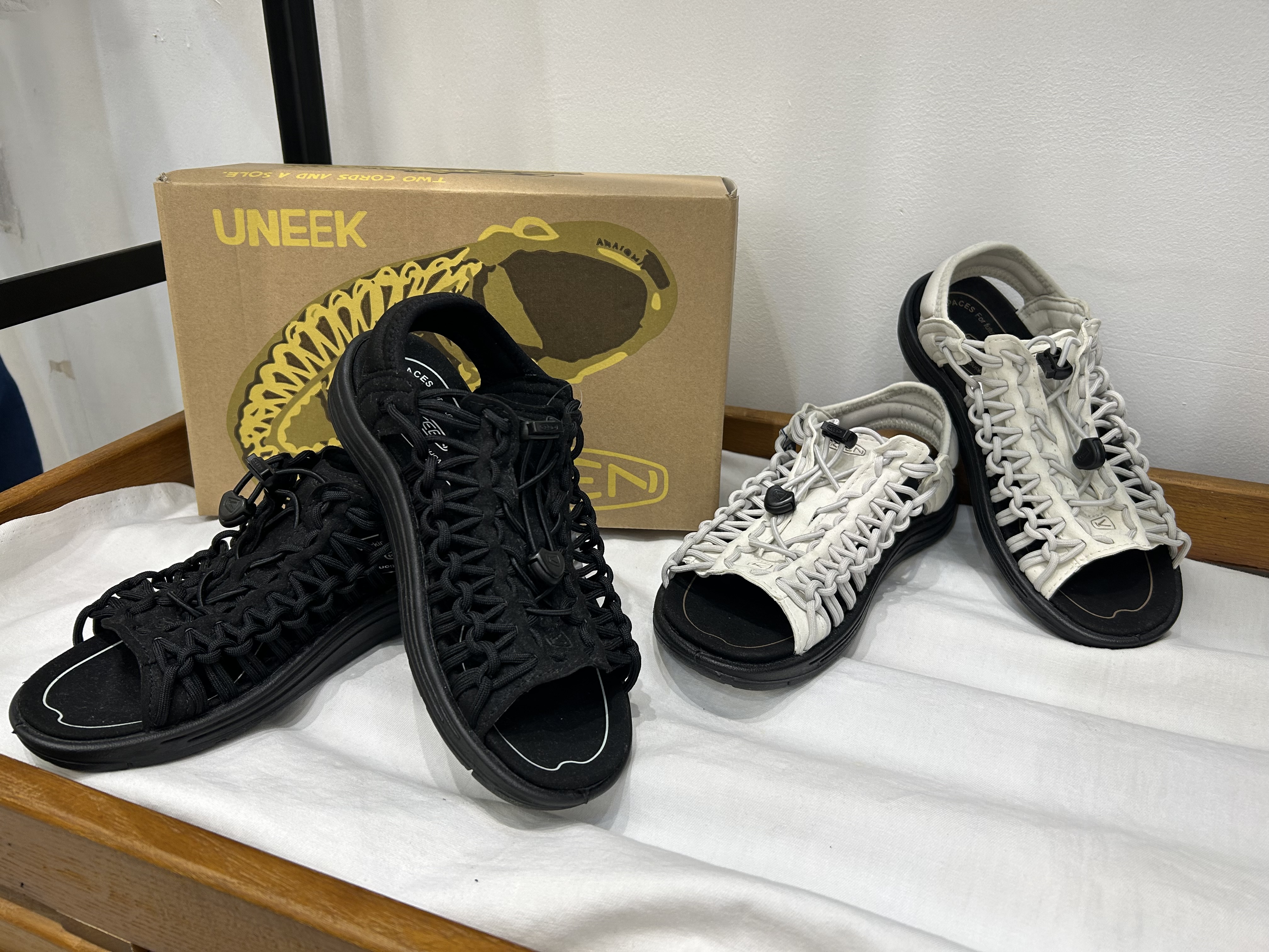 【新作入荷！】KEENサンダル