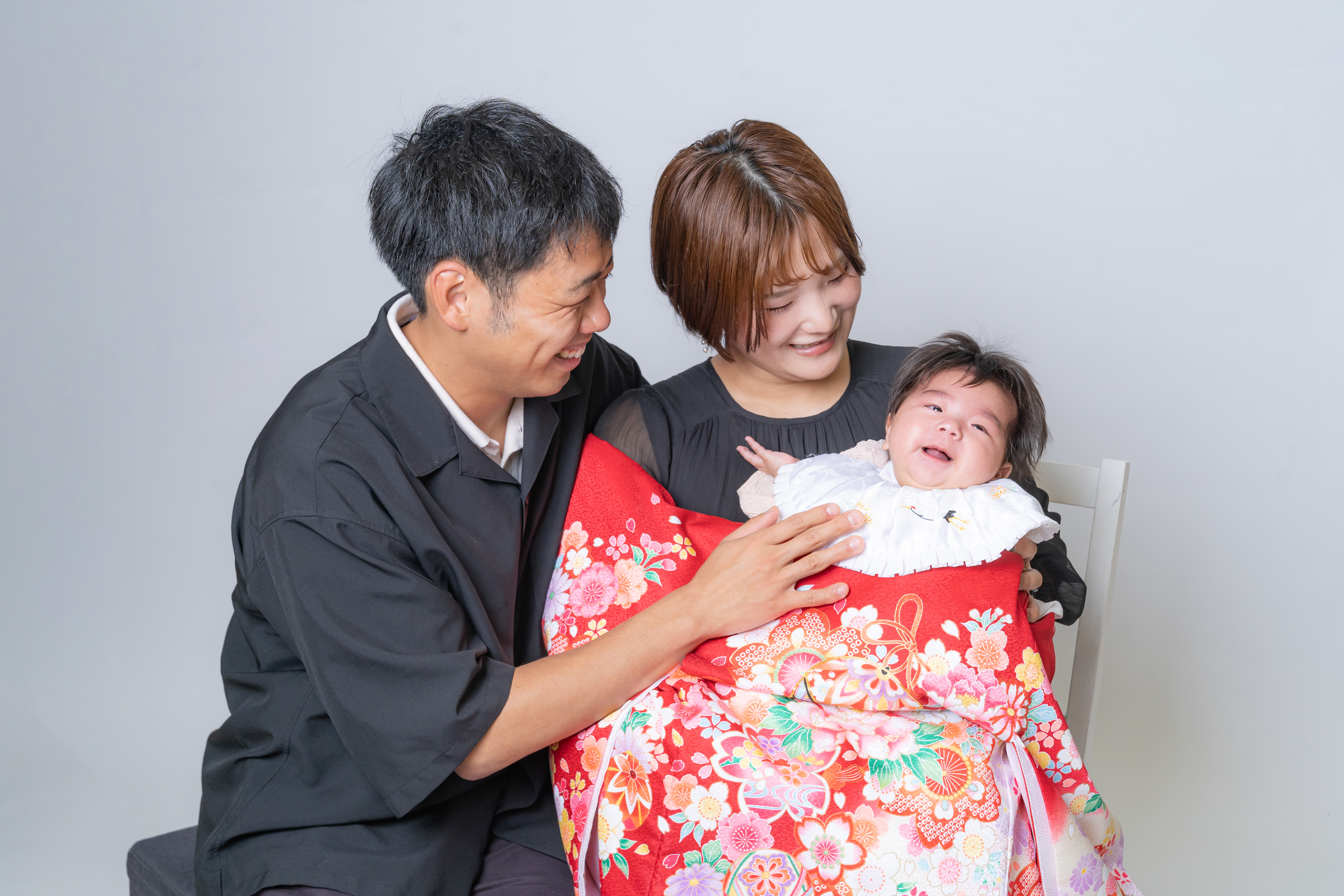 お宮参り・百日祝いはご家族一緒に