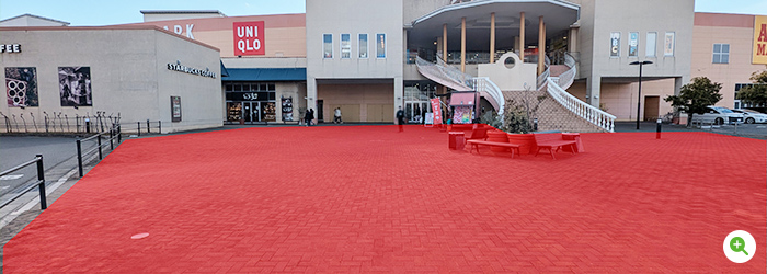 セントラルゲート広場